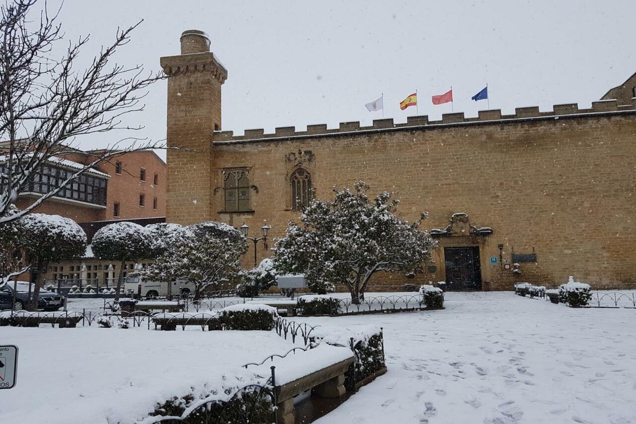 Parador De Olite Hotel Exterior photo